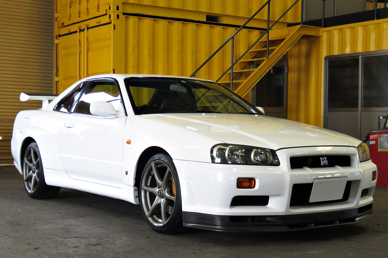 1999 Nissan SKYLINE GT-R R34 GTR  V- Spec, Nismo meter, Brembo F. calipers, Adjustable Coilovers