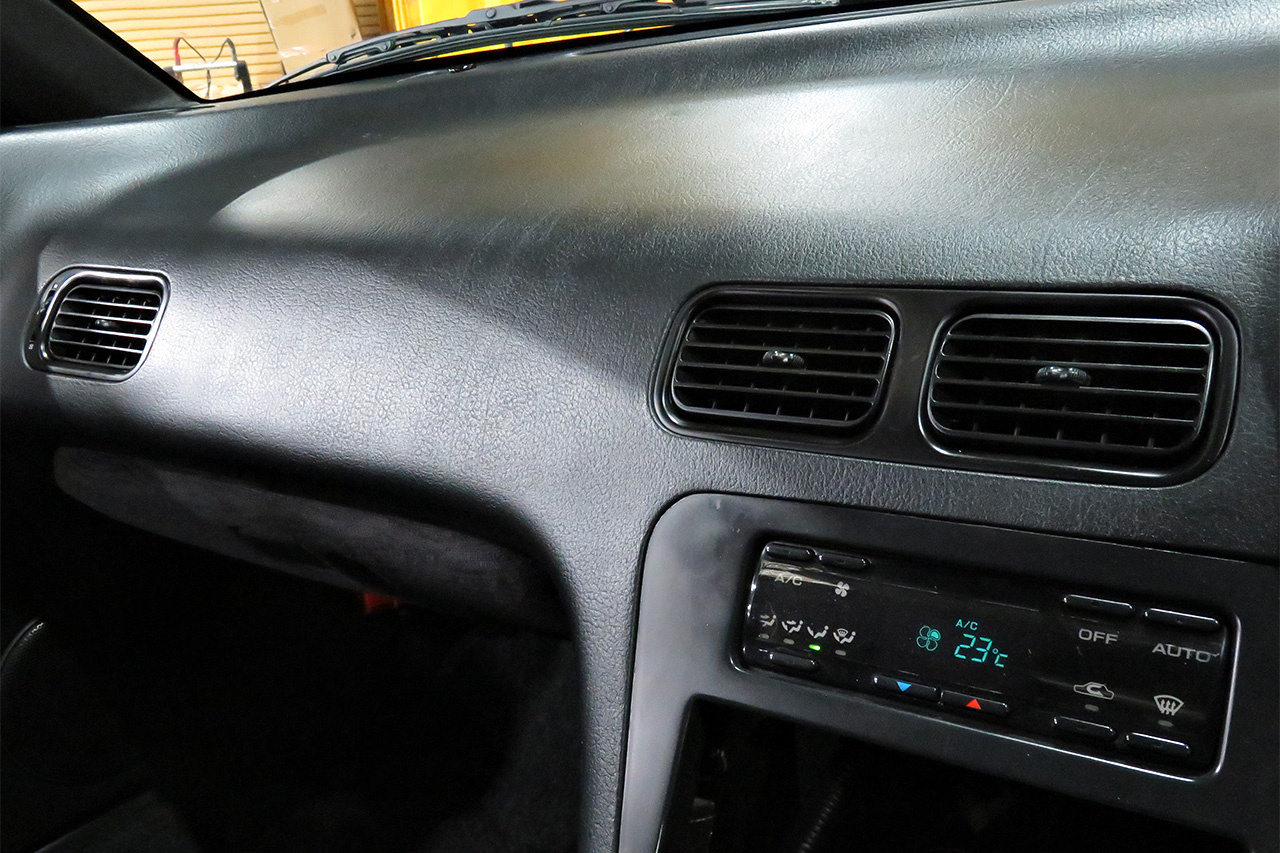 1995 Nissan 180SX type R/X, APEX tower bar, HKS Air cleaner, TEIN height adjustable coilovers, NISMO shift knob