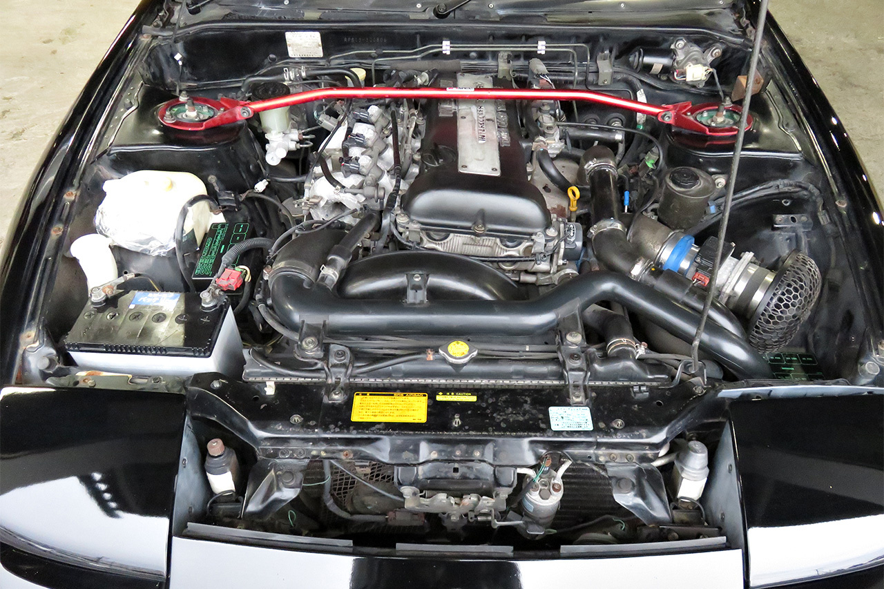 1995 Nissan 180SX type R/X, APEX tower bar, HKS Air cleaner, TEIN height adjustable coilovers, NISMO shift knob