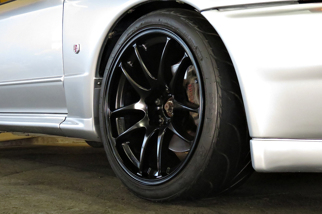 1989 Nissan SKYLINE GT-R R32 GT-R Nismo Muffler, Nismo Tension Rods, Nismo Style Trunk Lip Spoiler,  Work Emotion Wheels 