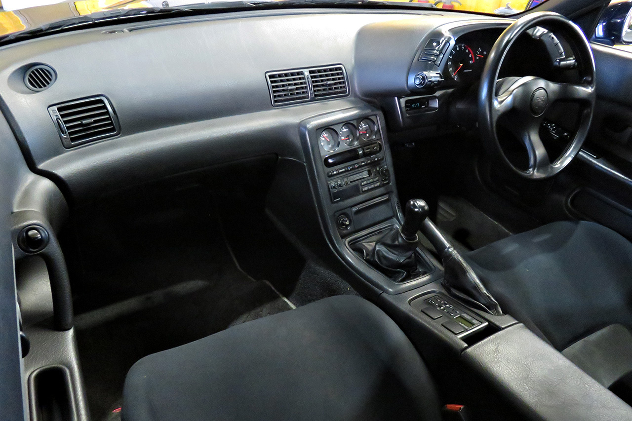 1993 Nissan SKYLINE GT-R R32 GT-R TH1 Original Color, Nismo Tower Bar, Nismo suspension 