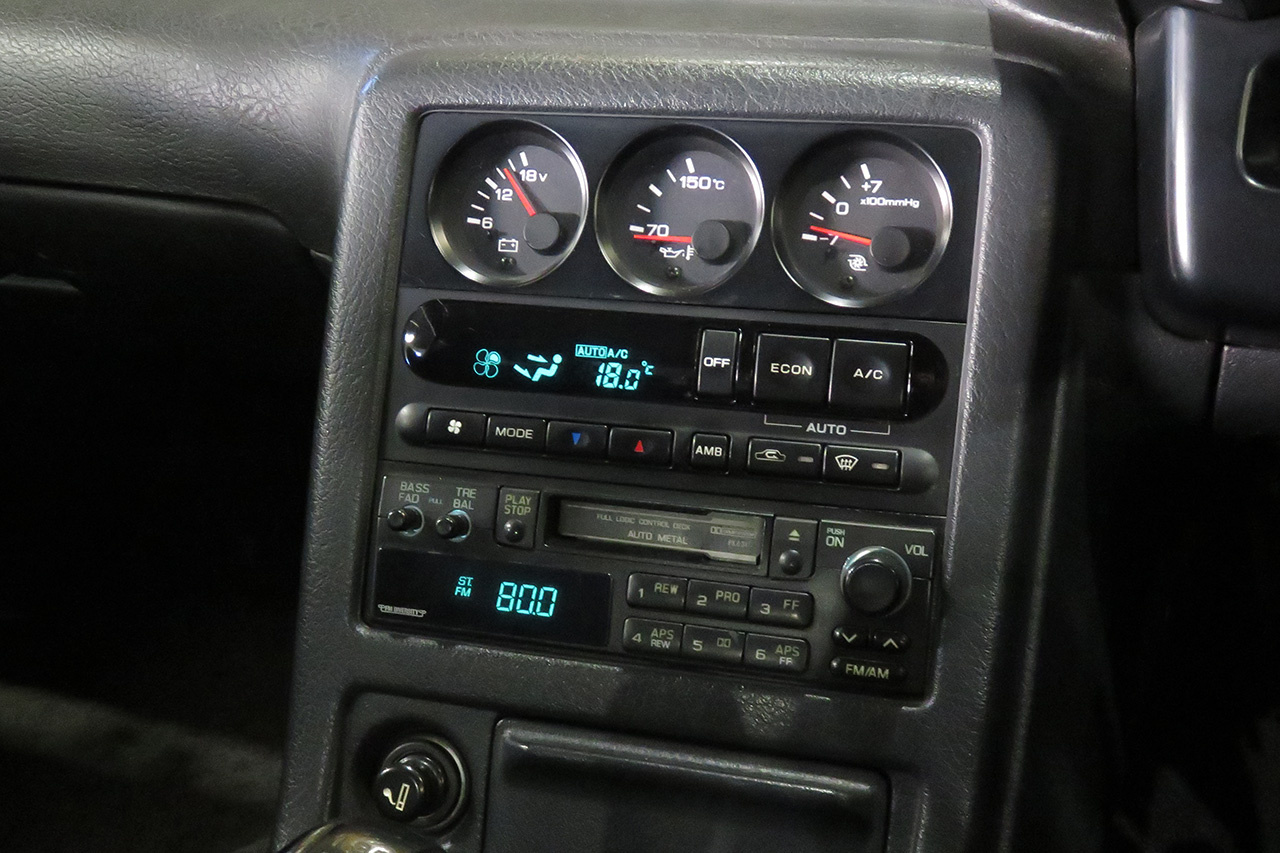 1993 Nissan SKYLINE GT-R R32 GT-R TH1 Original Color, Nismo Tower Bar, Nismo suspension 