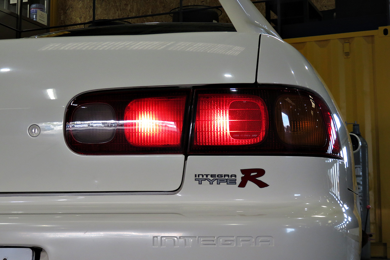 1996 Honda INTEGRA DB8 Type R with  Black Recaro Seats