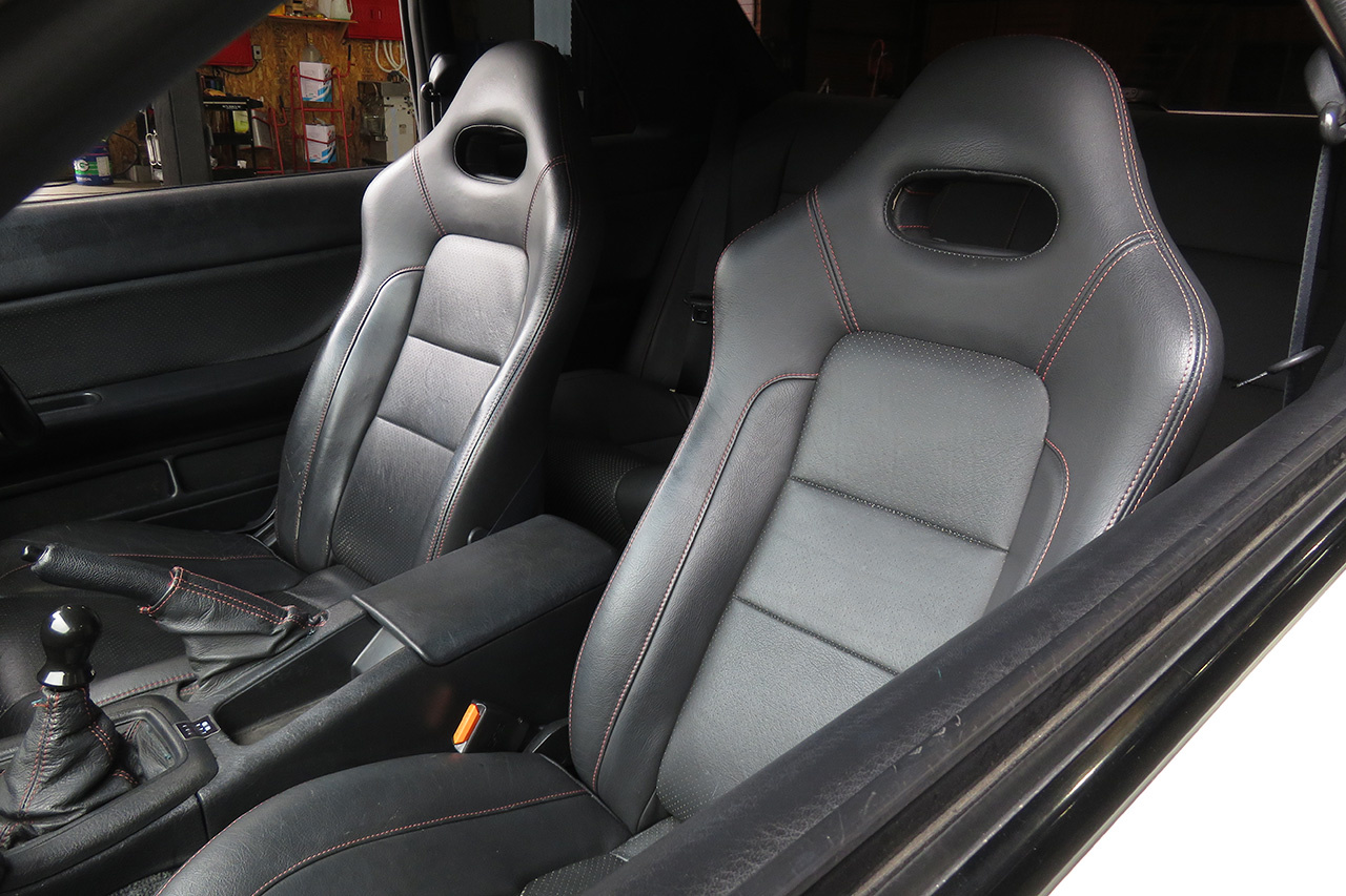 1993 Nissan SKYLINE GT-R R32 GT-R, HKS Actuator, HKS Air Clean, Mines Skyline ECU, BCNR33 Front Brembo Calipers  
