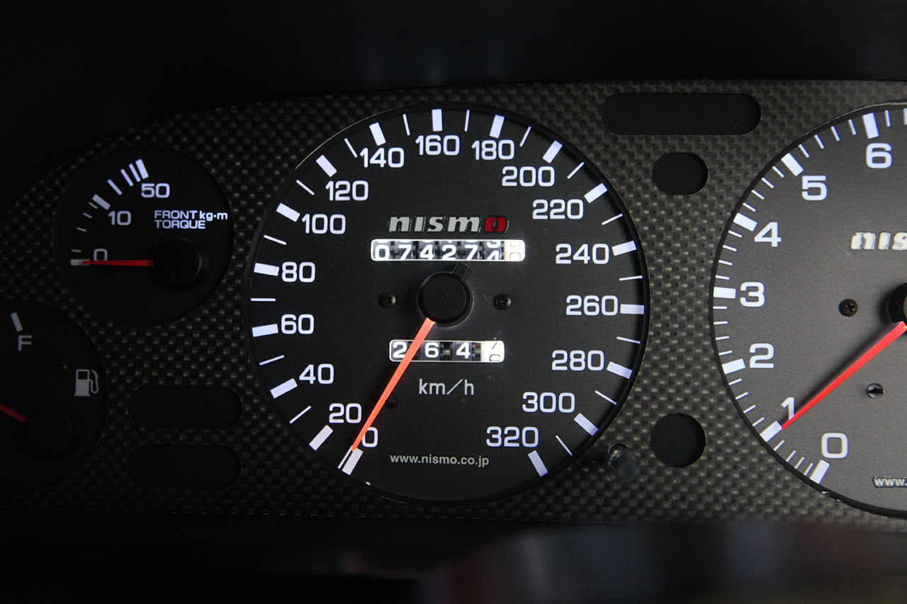 1993 Nissan SKYLINE GT-R R32 GT-R, HKS Actuator, HKS Air Clean, Mines Skyline ECU, BCNR33 Front Brembo Calipers  