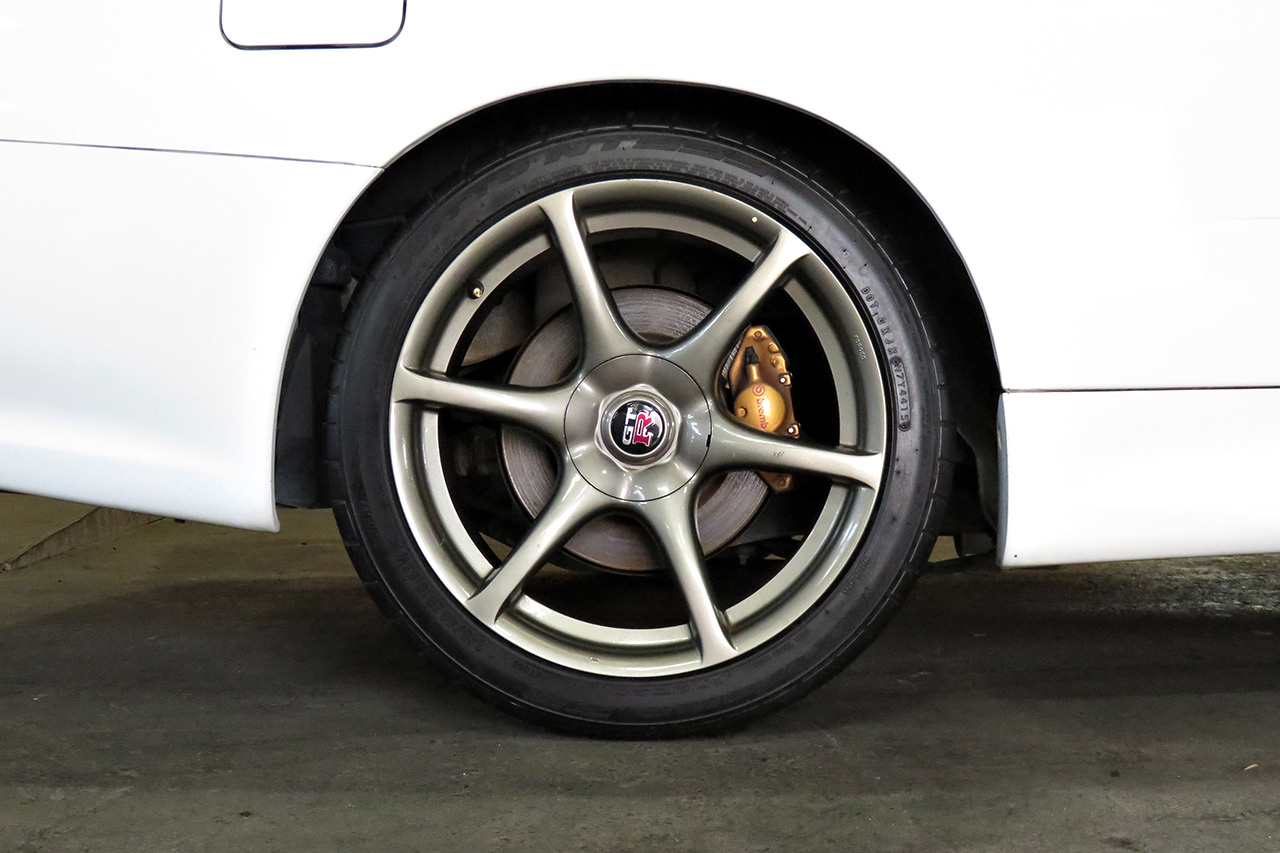 1999 Nissan SKYLINE GT-R R34 GT-R Base Grade, 99 Model, Trust Muffler