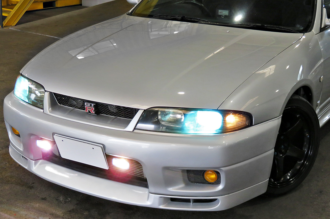 1996 Nissan SKYLINE GT-R 95 model R33 GT-R, Nismo LMGT4 18 inch Wheels, HKS Air Cleaner,  GReedy Boost Controller