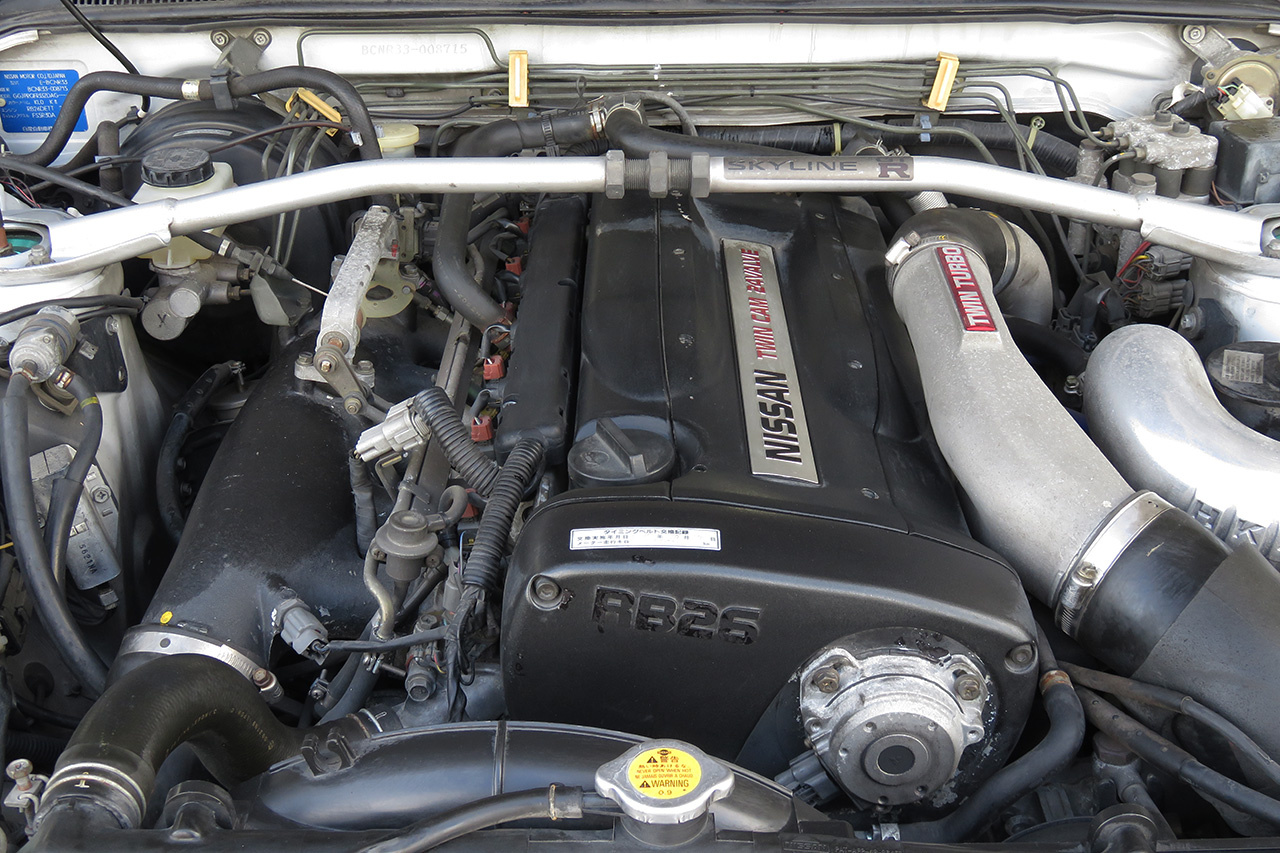1996 Nissan SKYLINE GT-R 95 model R33 GT-R, Nismo LMGT4 18 inch Wheels, HKS Air Cleaner,  GReedy Boost Controller
