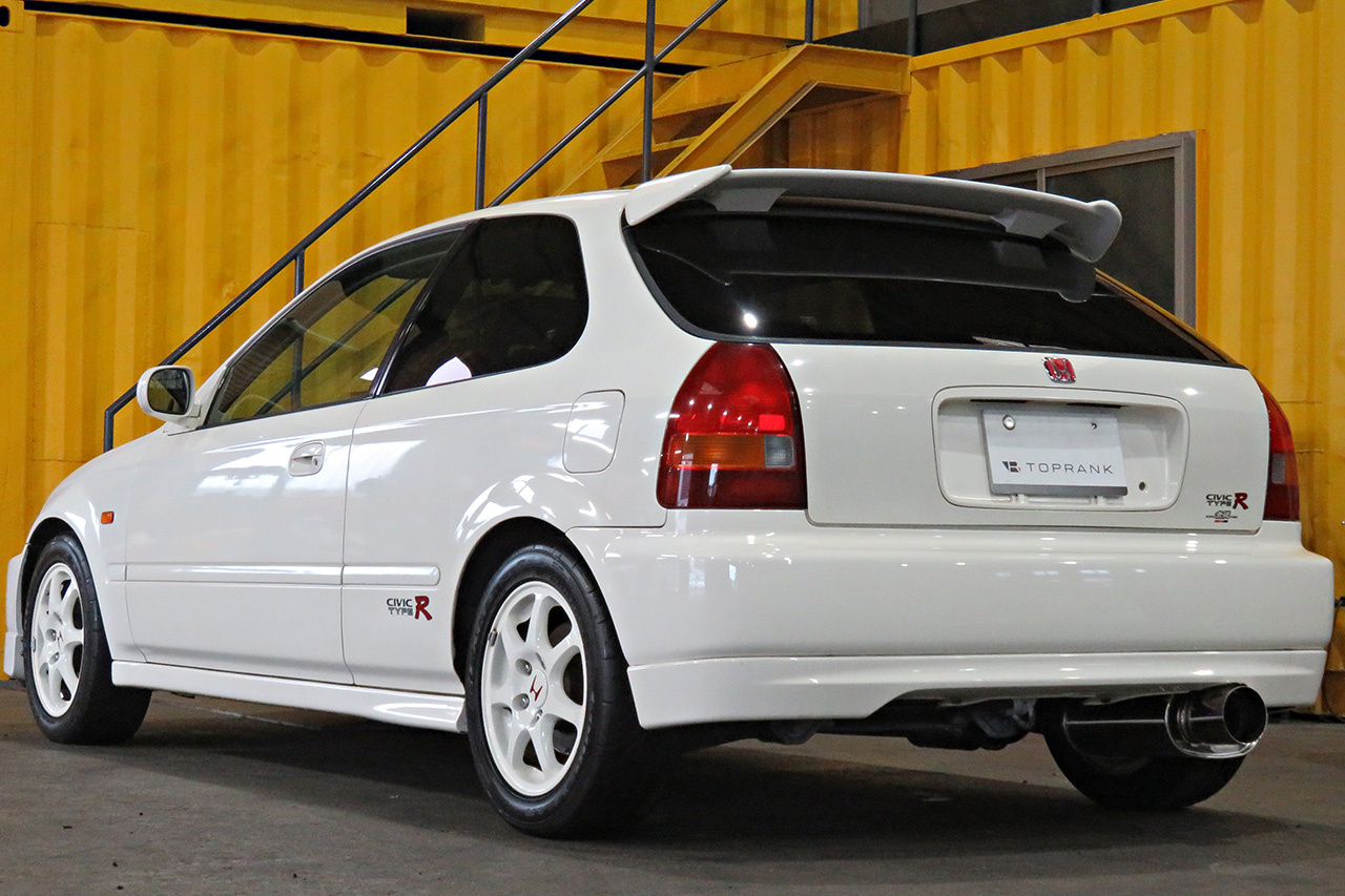 1997 Honda CIVIC TYPE R EK9 Kakimoto Exhaust, Top Fuel Zero 1000 Air Cleaner Kit,  Momo Steering Wheel 