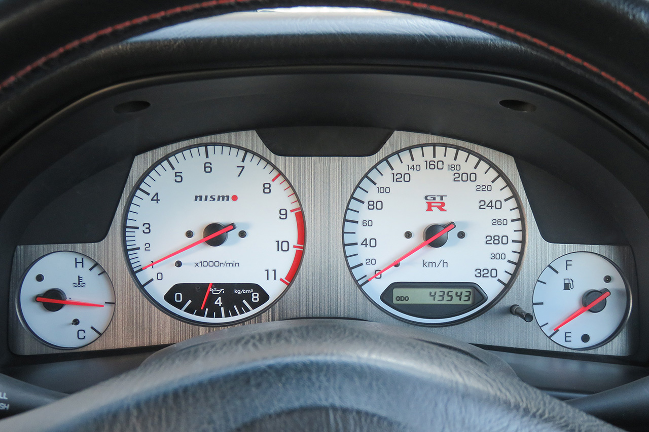 2000 Nissan SKYLINE GT-R R34 GT-R V SPEC, Nismo Aero Kit, Rays TE37SL 18 Inch, HKS Silent Hi-Power Exhaust 