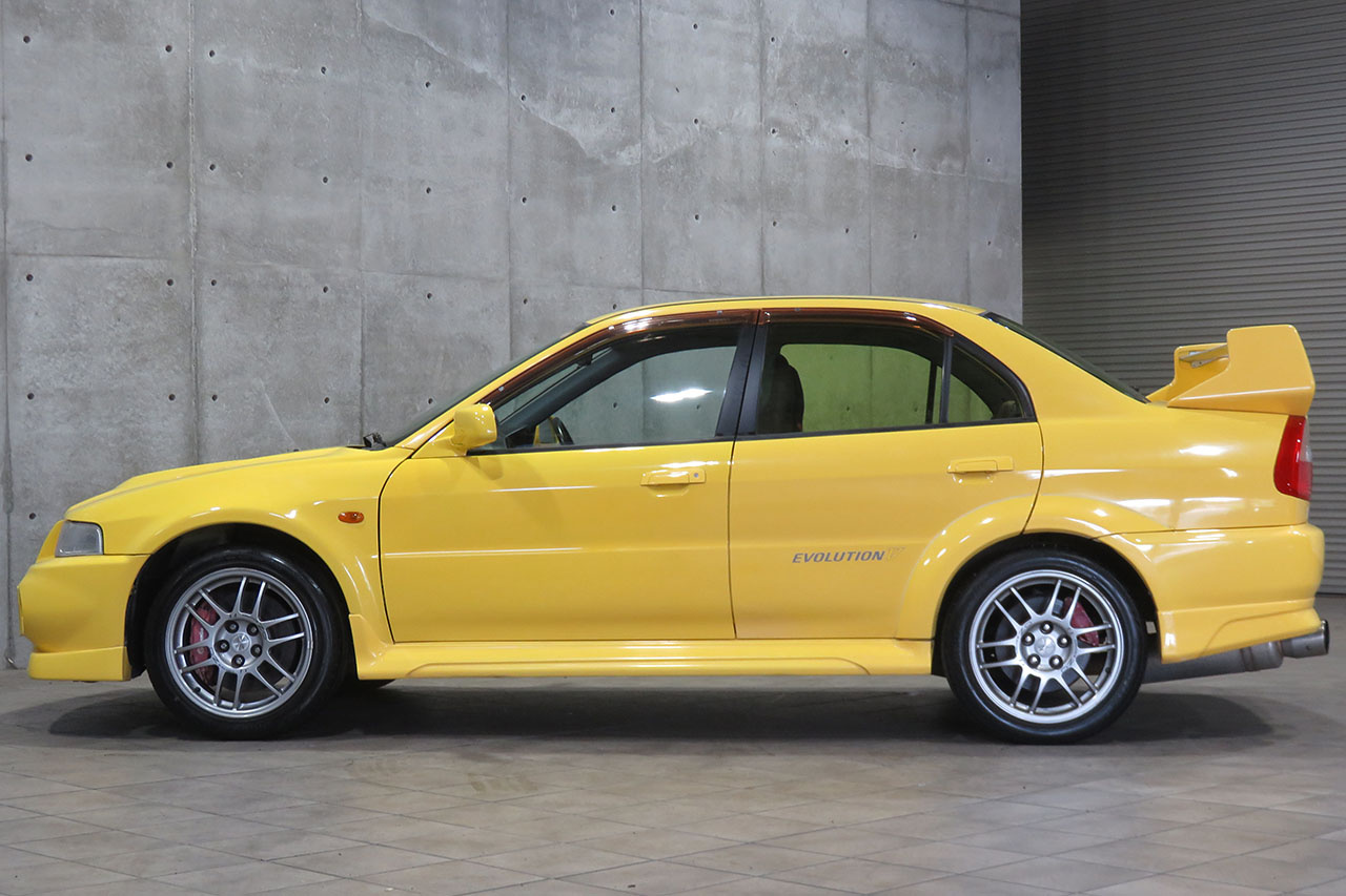1998 Mitsubishi LANCER EVOLUTION GSR EVOLUTION V, OZ Racing 17 Inch Wheels, Fujitsubo Exhaust
