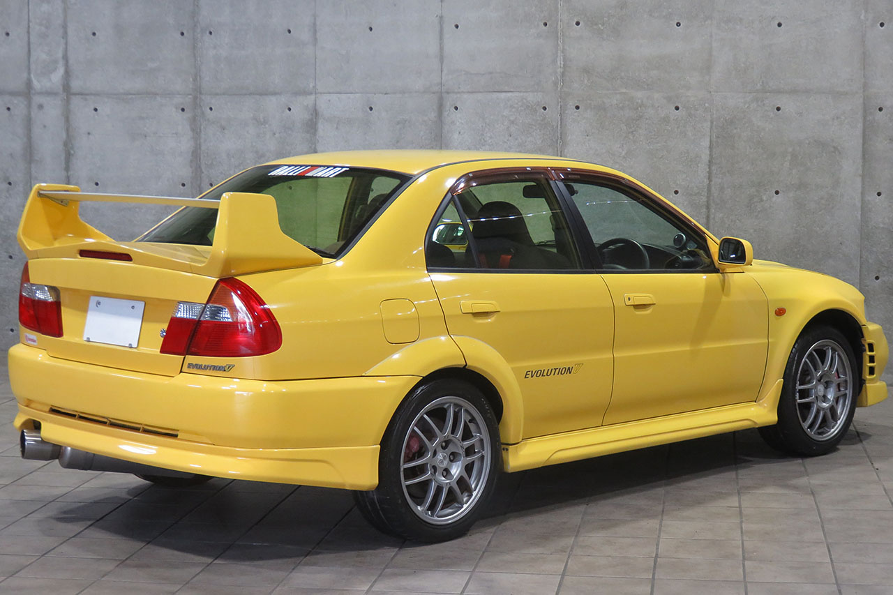 1998 Mitsubishi LANCER EVOLUTION GSR EVOLUTION V, OZ Racing 17 Inch Wheels, Fujitsubo Exhaust