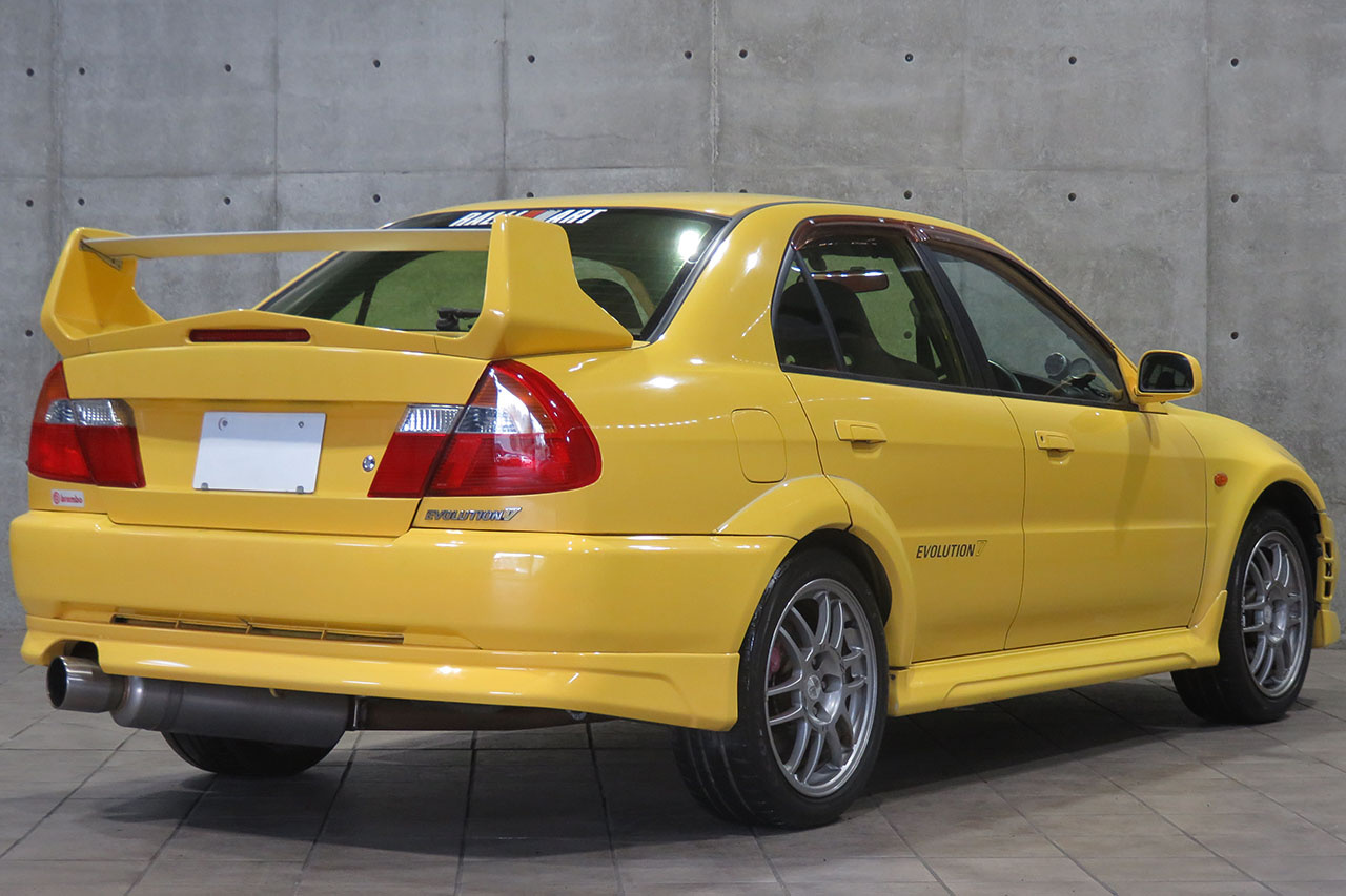 1998 Mitsubishi LANCER EVOLUTION GSR EVOLUTION V, OZ Racing 17 Inch Wheels, Fujitsubo Exhaust