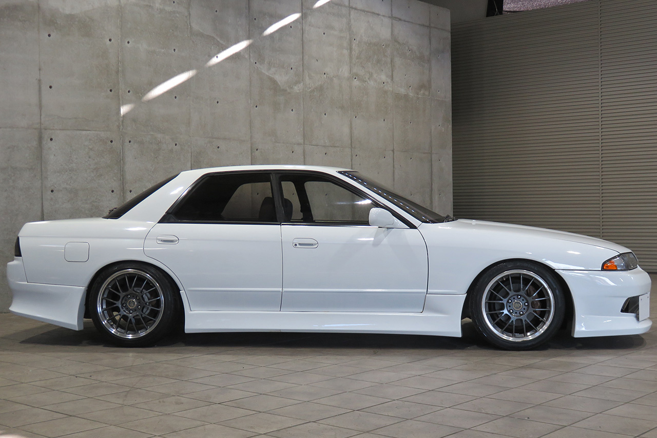 1991 Nissan SKYLINE R32 GTS-T, RB20DET Turbo Engine, Kakimoto Exhaust, Rays Volk Racing 17 Inch Wheels