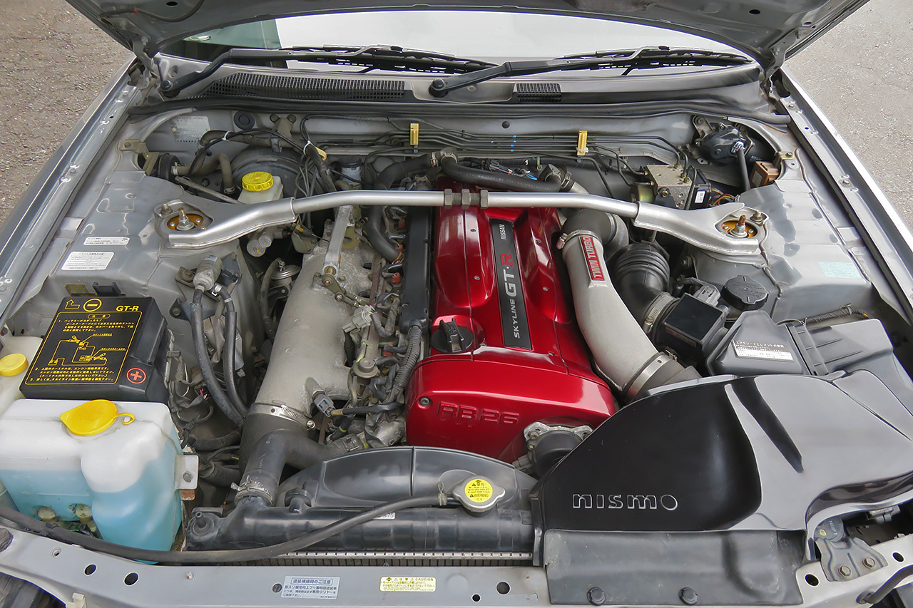 2001 Nissan SKYLINE GT-R BNR34 R34 GT-R, NISMO Air Cleaner Duct, HKS Height Adjustable Coilovers
