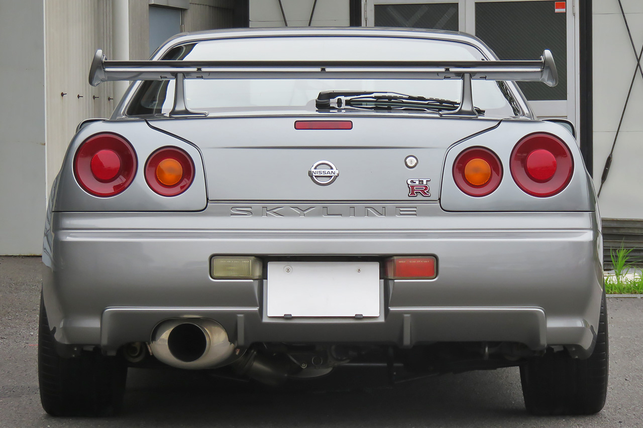 2001 Nissan SKYLINE GT-R BNR34 R34 GT-R, NISMO Air Cleaner Duct, HKS Height Adjustable Coilovers