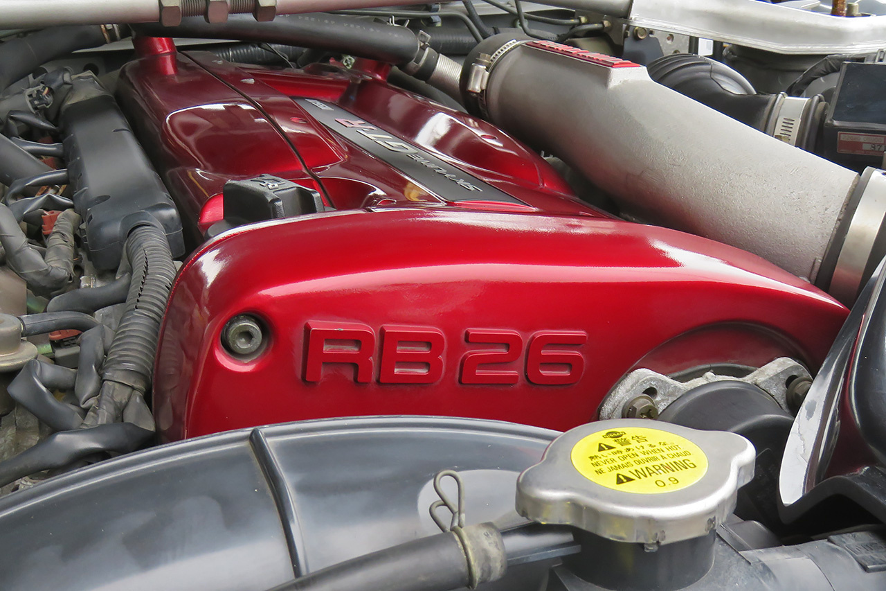 2001 Nissan SKYLINE GT-R BNR34 R34 GT-R, NISMO Air Cleaner Duct, HKS Height Adjustable Coilovers
