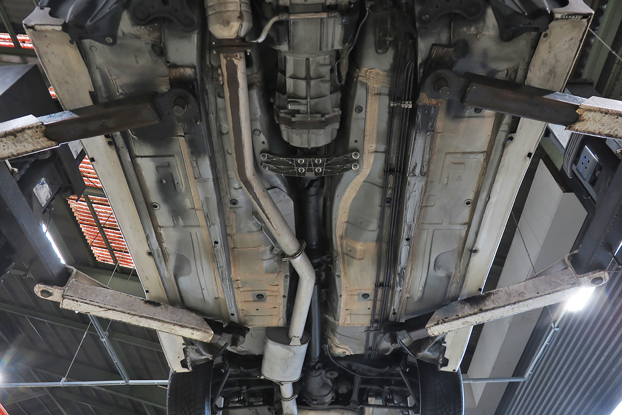 1998 Toyota CHASER JZX100 CHASER TOURER V, FACTORY 5F MT, GREDDY Intercooler, GREDDY Height Adjustable Coilovers
