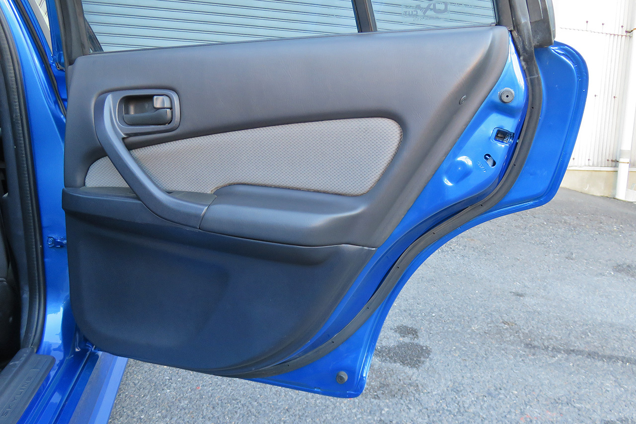 1998 Nissan SKYLINE ER34 25GT-X TURBO BAYSIDE BLUE, HKS Air Clean, HKS Height Adjustable Coilovers