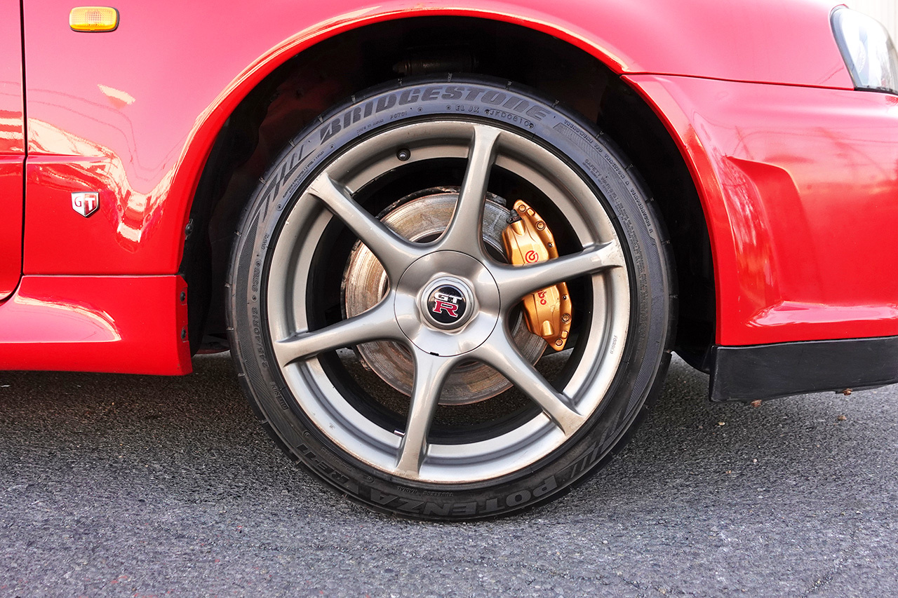 1999 Nissan SKYLINE GT-R BNR34 R34 Skyline GT-R AR2 ACTIVE RED
