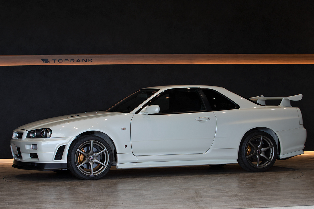 2002 Nissan SKYLINE GT-R BNR34 GT-R V SPEC II, ULTRA LOW MILEAGE