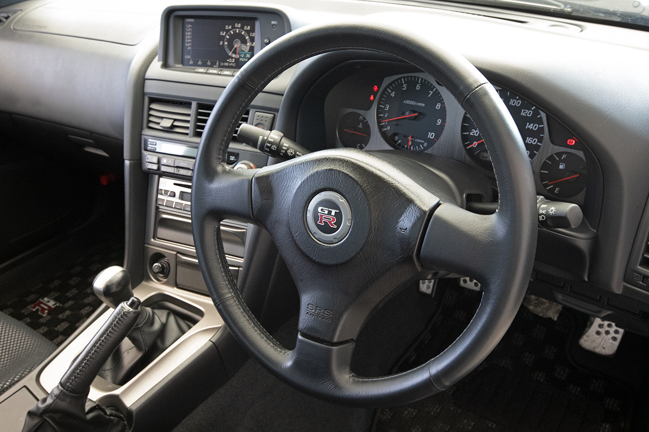 2002 Nissan SKYLINE GT-R BNR34 GT-R V SPEC II, ULTRA LOW MILEAGE