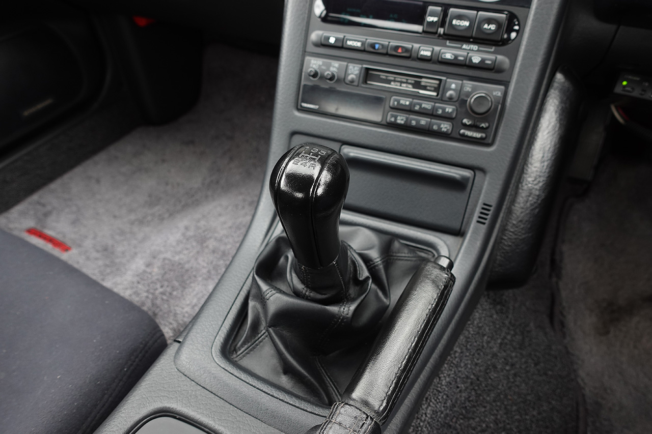 1994 Nissan SKYLINE GT-R BNR32 R32 GTR V-Spec II, KL0 Spark Silver Metallic, 5 Zigen Muffler