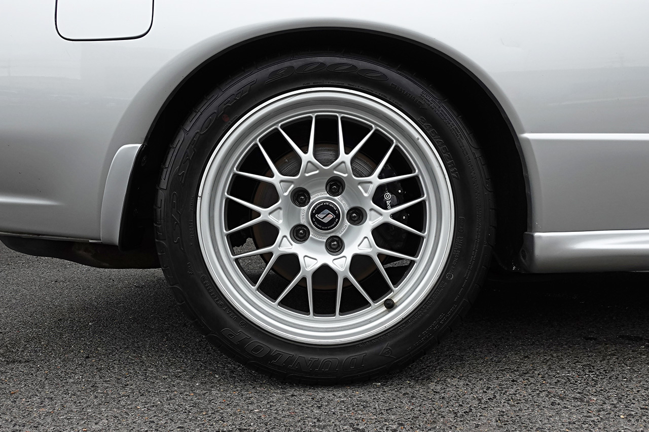 1994 Nissan SKYLINE GT-R BNR32 R32 GTR V-Spec II, KL0 Spark Silver Metallic, 5 Zigen Muffler