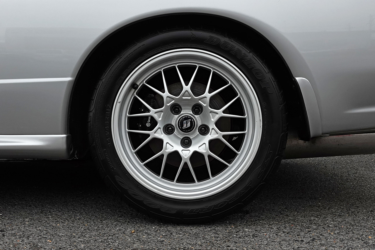 1994 Nissan SKYLINE GT-R BNR32 R32 GTR V-Spec II, KL0 Spark Silver Metallic, 5 Zigen Muffler