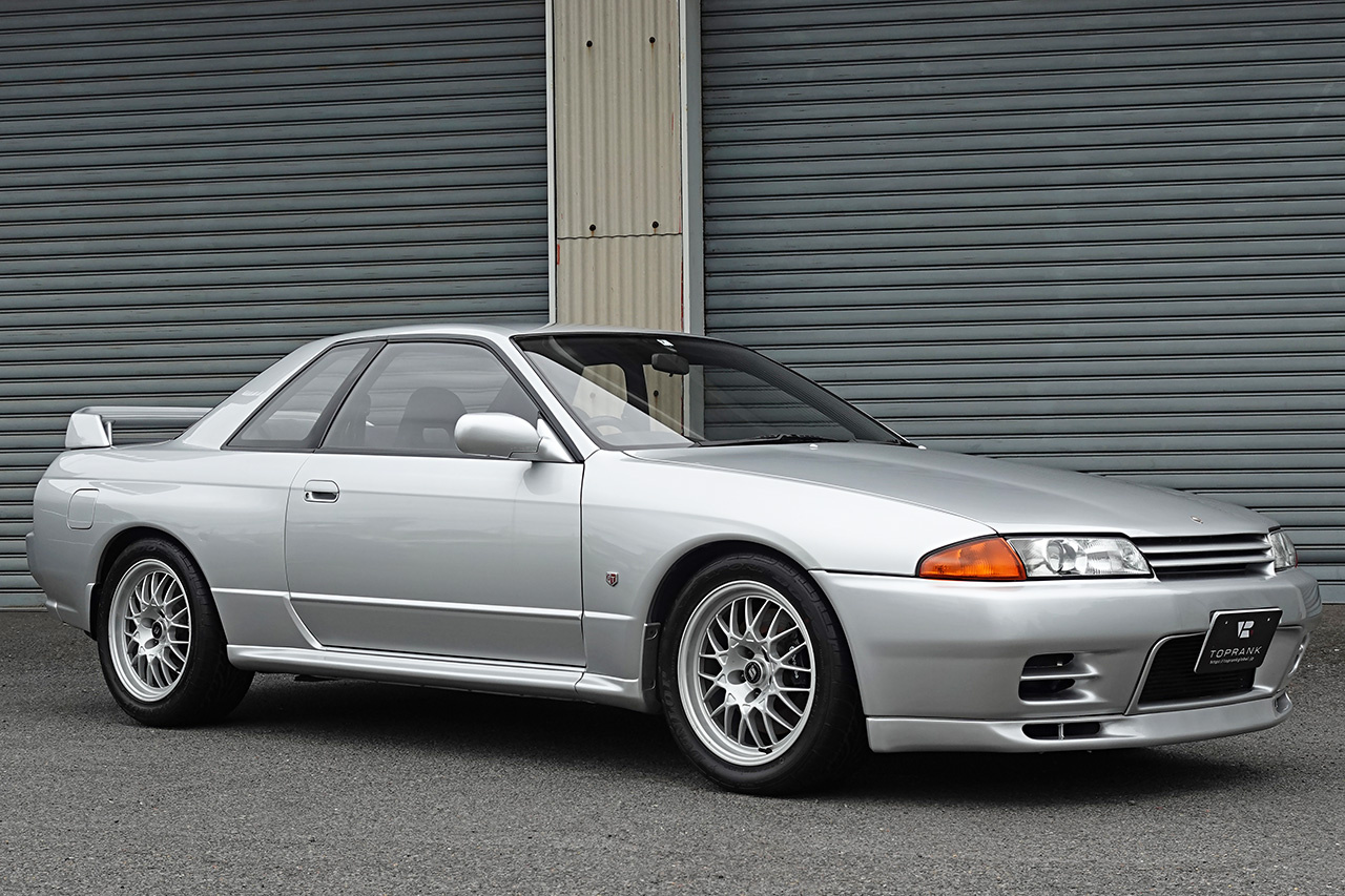 1994 Nissan SKYLINE GT-R BNR32 R32 GTR V-Spec II, KL0 Spark Silver Metallic, 5 Zigen Muffler