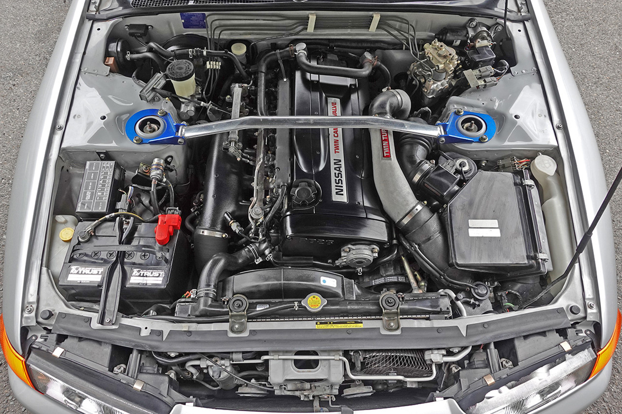 1994 Nissan SKYLINE GT-R BNR32 R32 GTR V-Spec II, KL0 Spark Silver Metallic, 5 Zigen Muffler