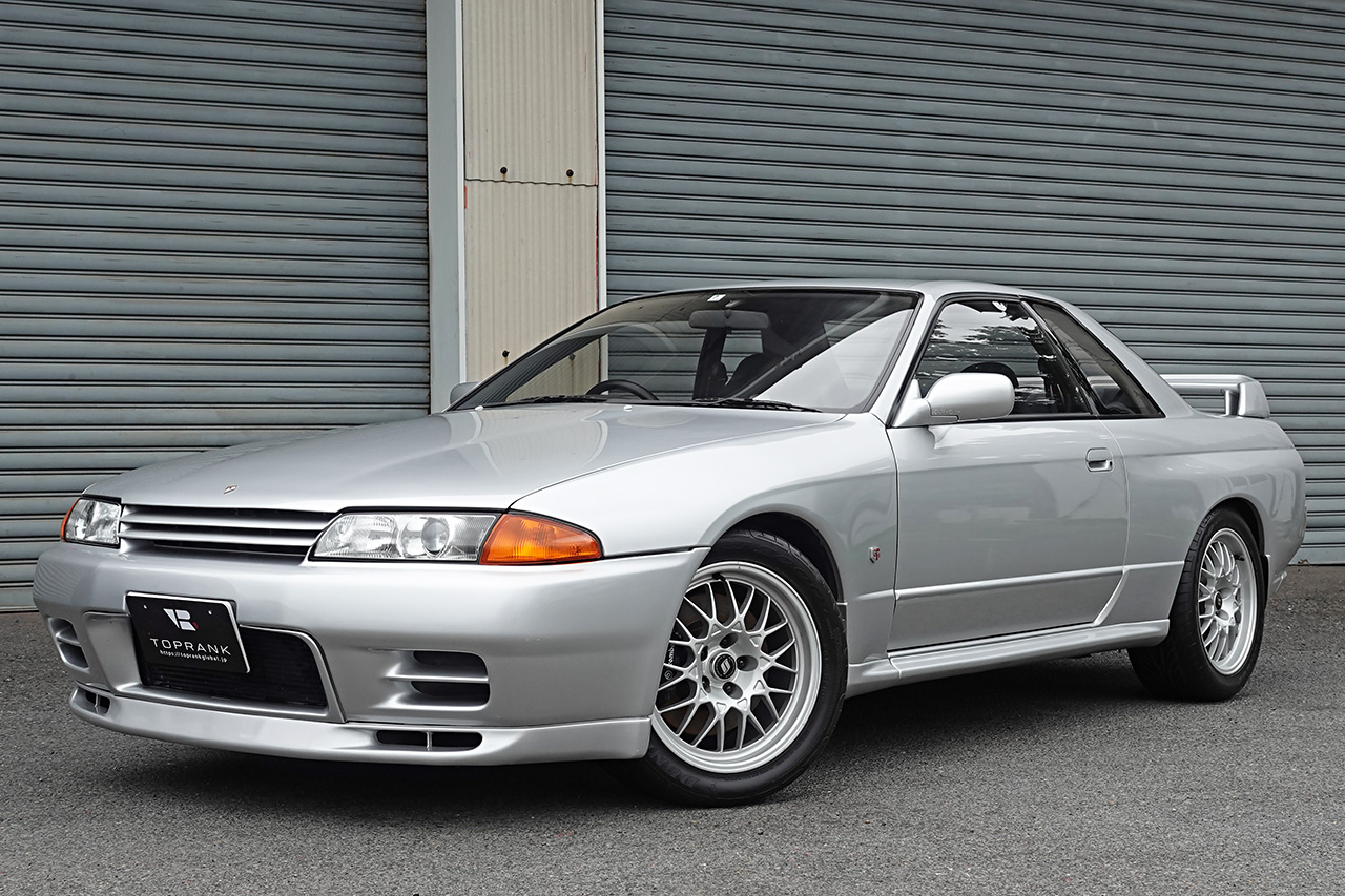 1994 Nissan SKYLINE GT-R BNR32 R32 GTR V-Spec II, KL0 Spark Silver Metallic, 5 Zigen Muffler