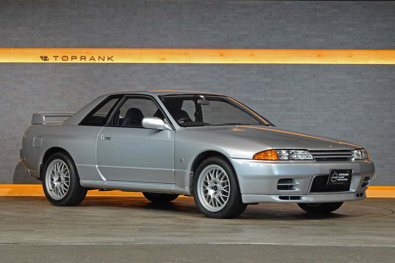 1994 Nissan SKYLINE GT-R BNR32 R32 GTR V-Spec II, KL0 Spark Silver Metallic, 5 Zigen Muffler