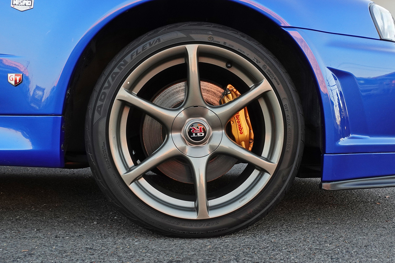2000 Nissan SKYLINE GT-R BNR34 R34 GTR, TV2 BAYSIDE BLUE, LOW MILEAGE