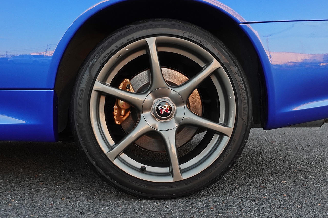 2000 Nissan SKYLINE GT-R BNR34 R34 GTR, TV2 BAYSIDE BLUE, LOW MILEAGE