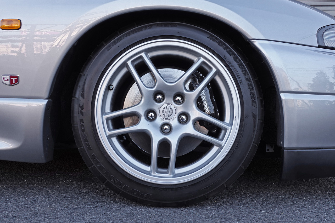 1998 Nissan SKYLINE GT-R BCNR33 R33 GTR AUTECH Version 40th Anniversary