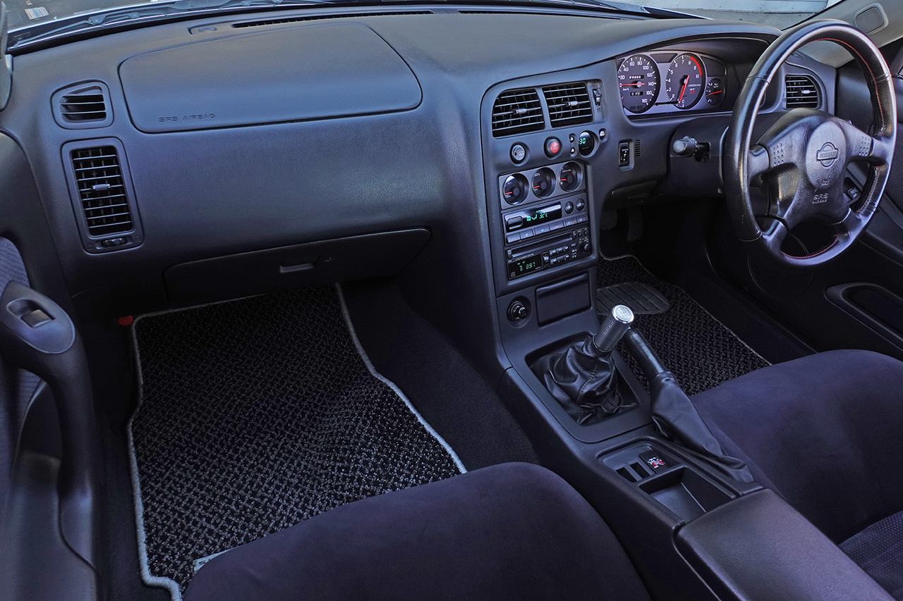 1998 Nissan SKYLINE GT-R BCNR33 R33 GTR AUTECH Version 40th Anniversary