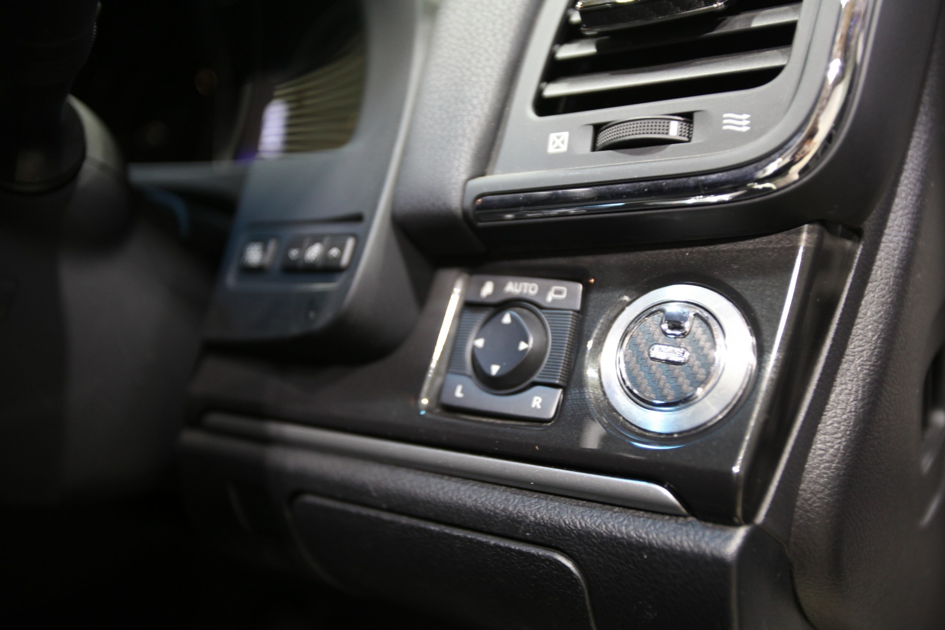 2013 Toyota CROWN ATHLETE S