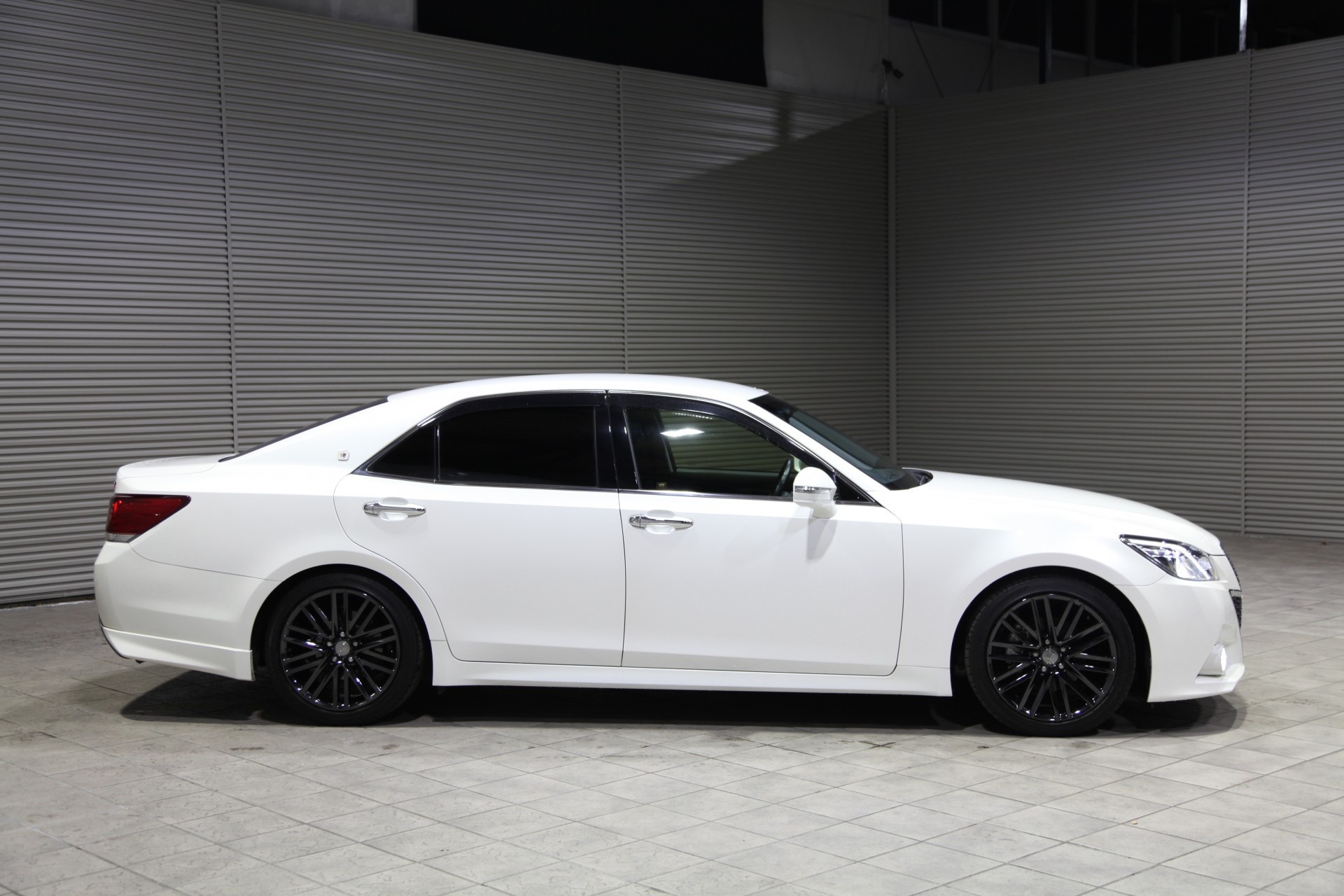 2013 Toyota CROWN ATHLETE S
