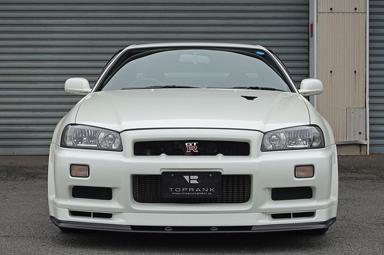 2002 Nissan SKYLINE GT-R BNR34 R34 GT-R M-SPEC  NUR Pearl White (QX1), LOW MILEAGE