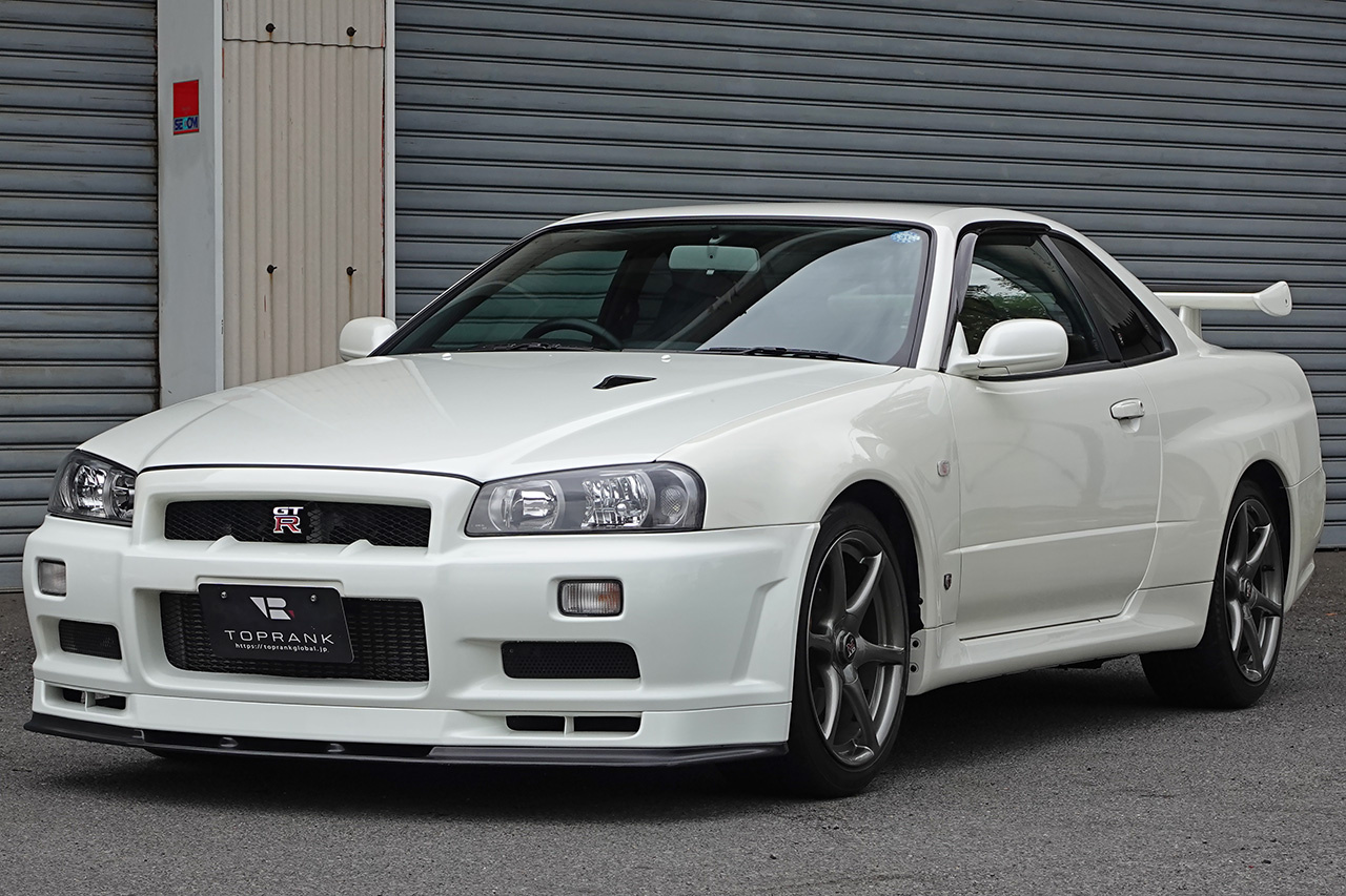 2002 Nissan SKYLINE GT-R BNR34 R34 GT-R M-SPEC  NUR Pearl White (QX1), LOW MILEAGE