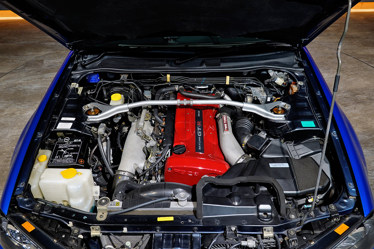 1999 Nissan SKYLINE GT-R BNR34 R34 Skyline GT-R V-SPEC, LOW KM's, TV2 Bayside Blue, NISMO LMGT4 18 Inch Wheels