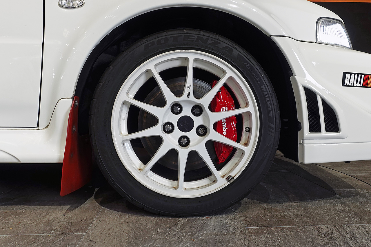 2000 Mitsubishi LANCER EVOLUTION CP9A LANCER GSR EVOLUTION VI Tommi Mäkinen Edition, OEM TME Edition Style Decals, Defi Gauges