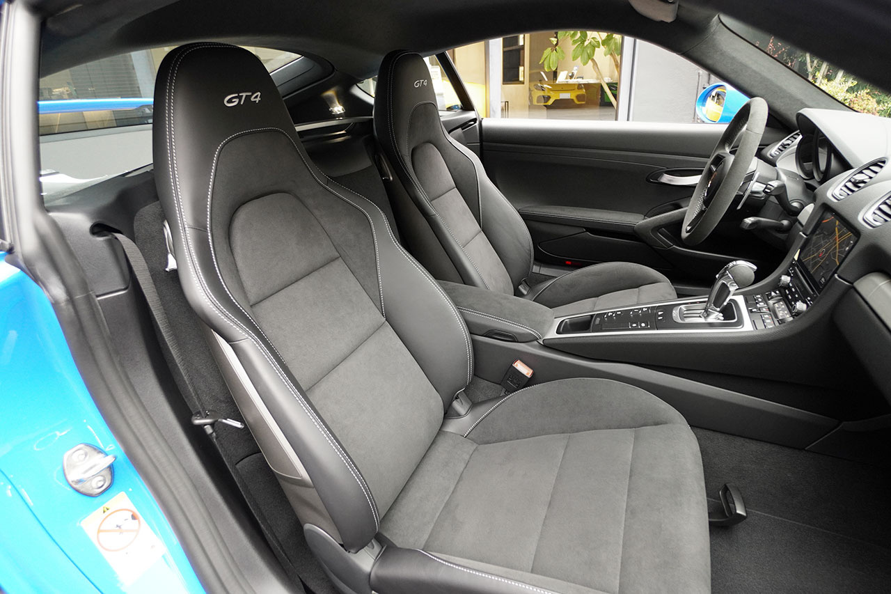 2023 Porsche 718 CAYMAN 