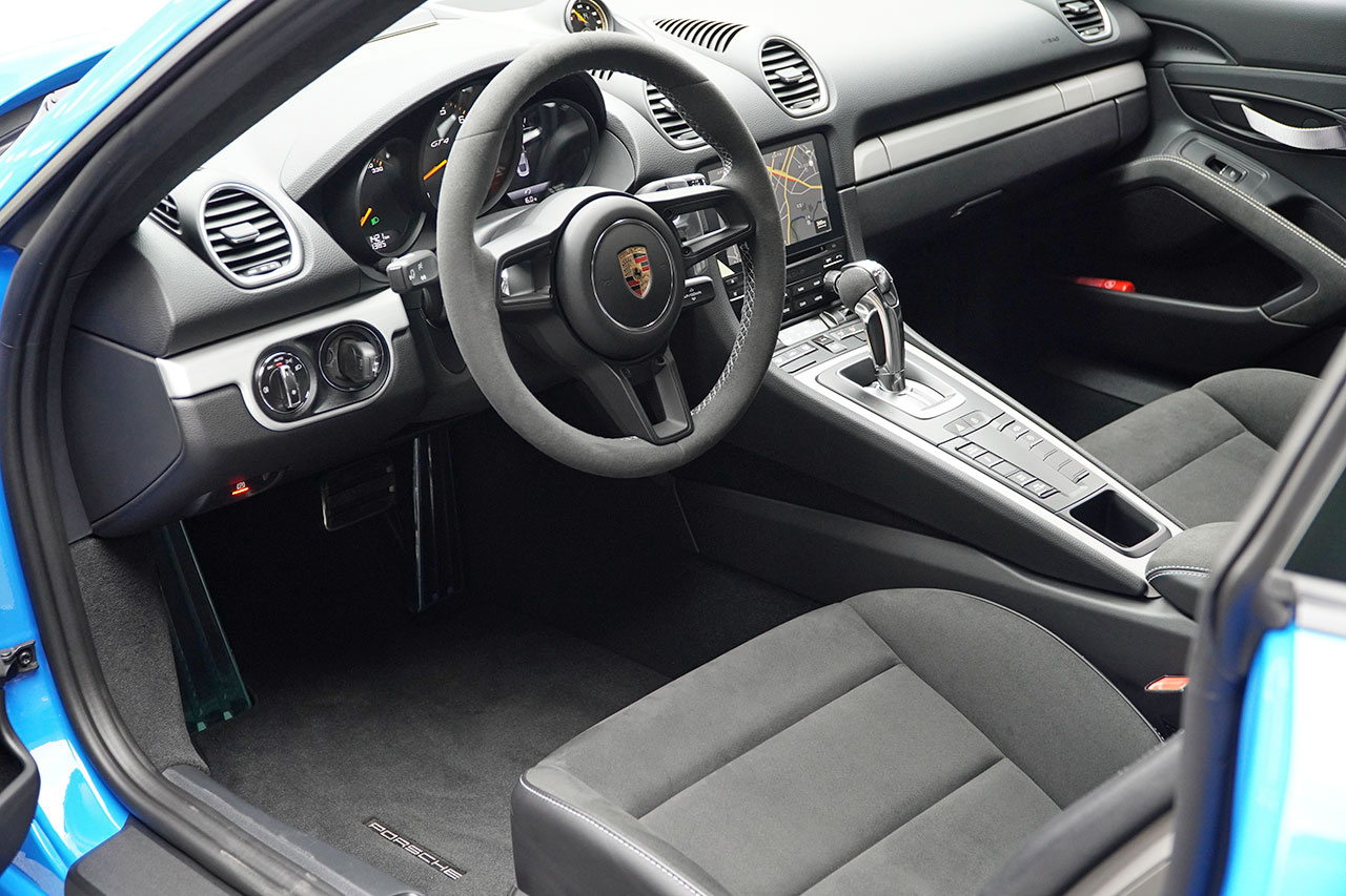 2023 Porsche 718 CAYMAN 