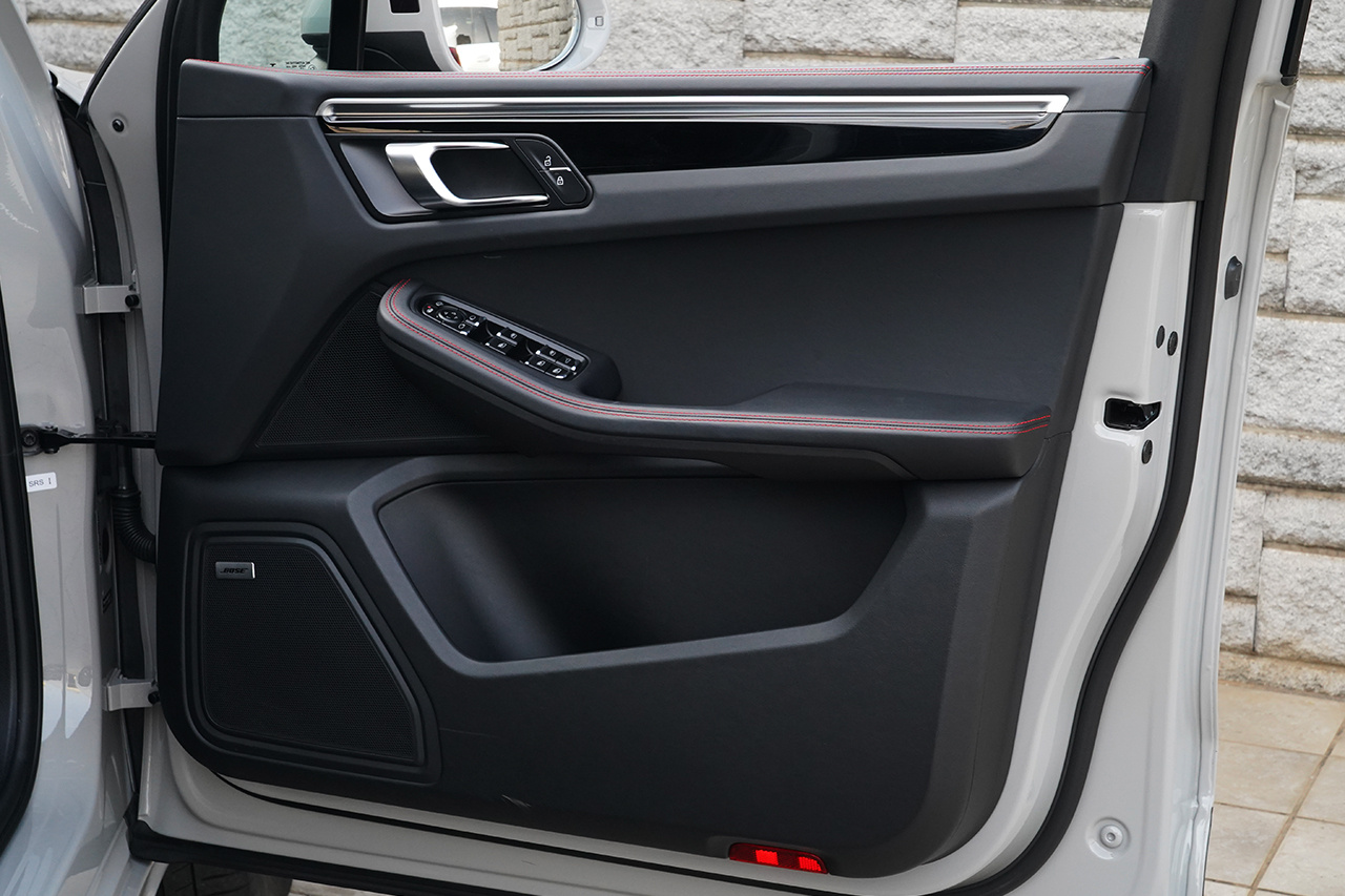 2021 Porsche MACAN null